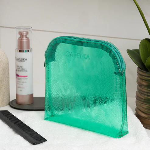 CPGBAG.1 CARELIKA Beauty Bag with zip, green - Image 1